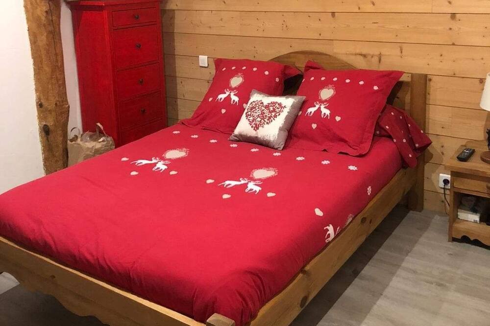 Photo of Bedroom in Prunieres