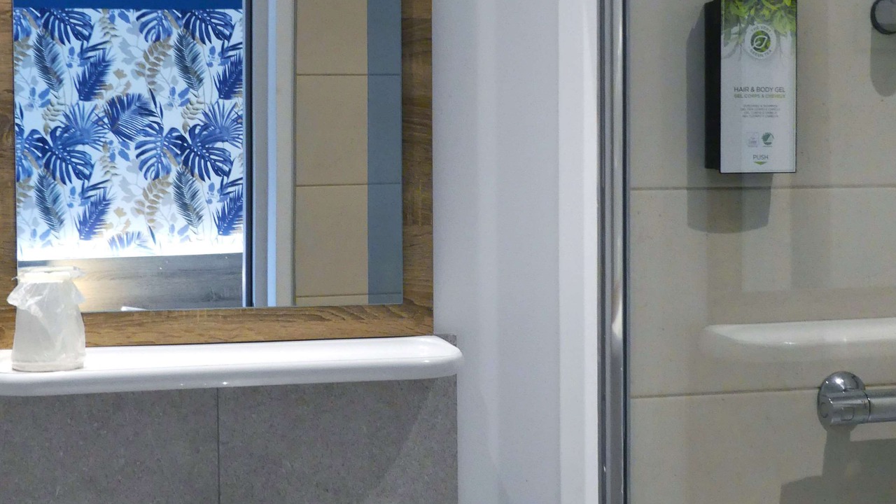 Photo of Bathroom in La Seyne-sur-Mer