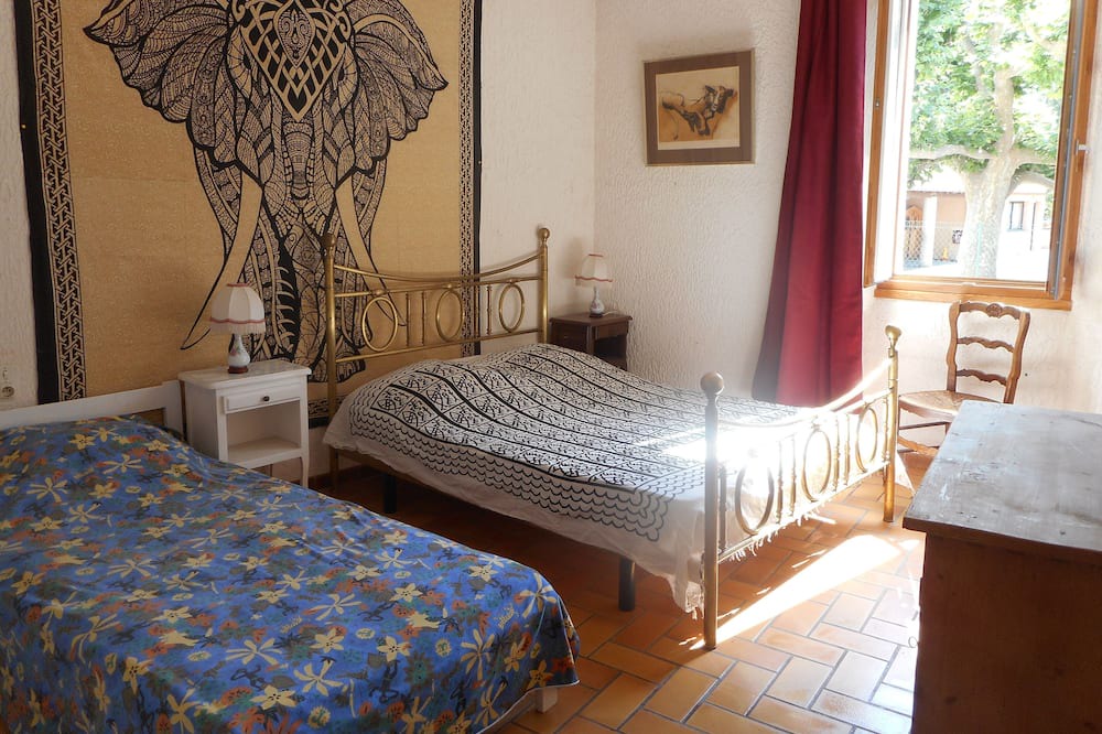 Photo of Bedroom in Montesquieu-des-Alberes