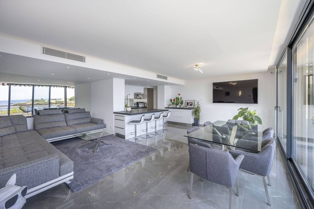 Photo of Livingroom in Cap d'Ail