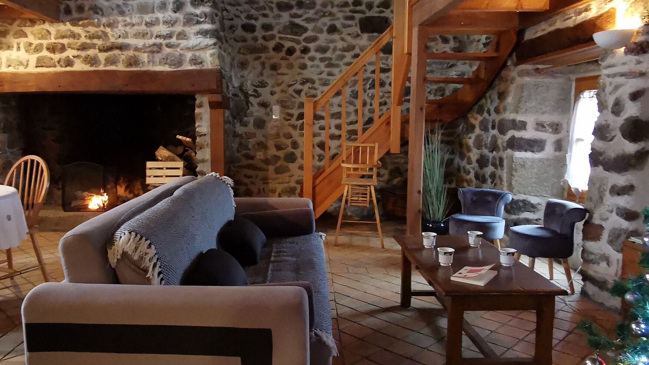 Photo of Livingroom in Saint-Julien-des-Chazes