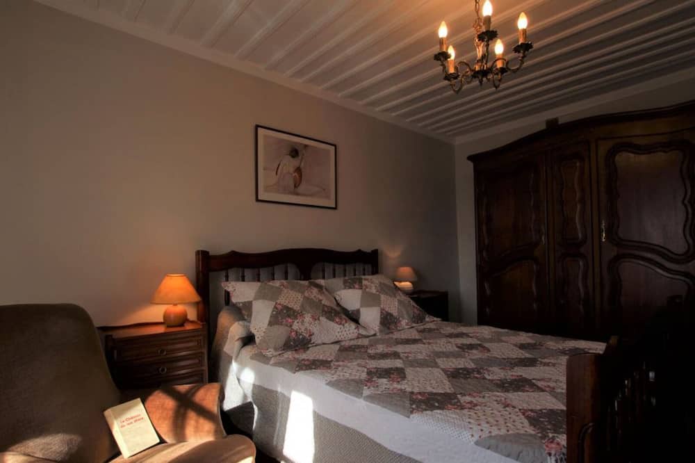 Photo of Bedroom in Saugues