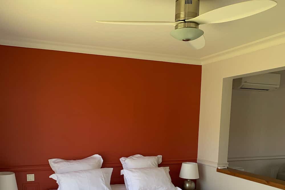 Photo of Bedroom in Saint-Nazaire