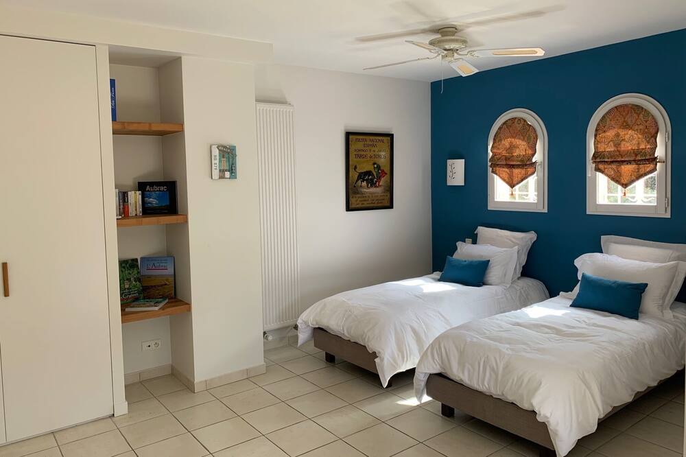 Photo of Bedroom in Saint-Nazaire