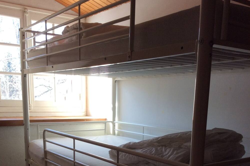 Photo of Bedroom in Ascou