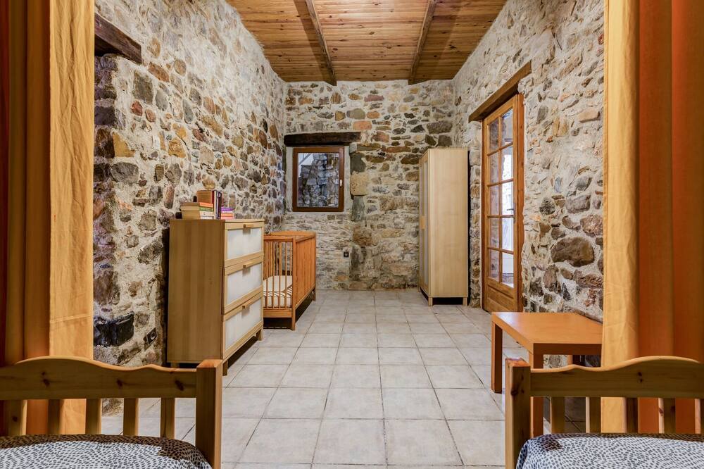 Photo of Bedroom in Bize-Minervois