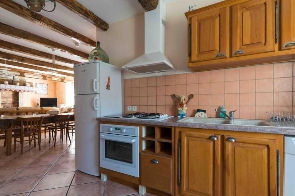 Photo of Kitchen in Castelnau-Pegayrols