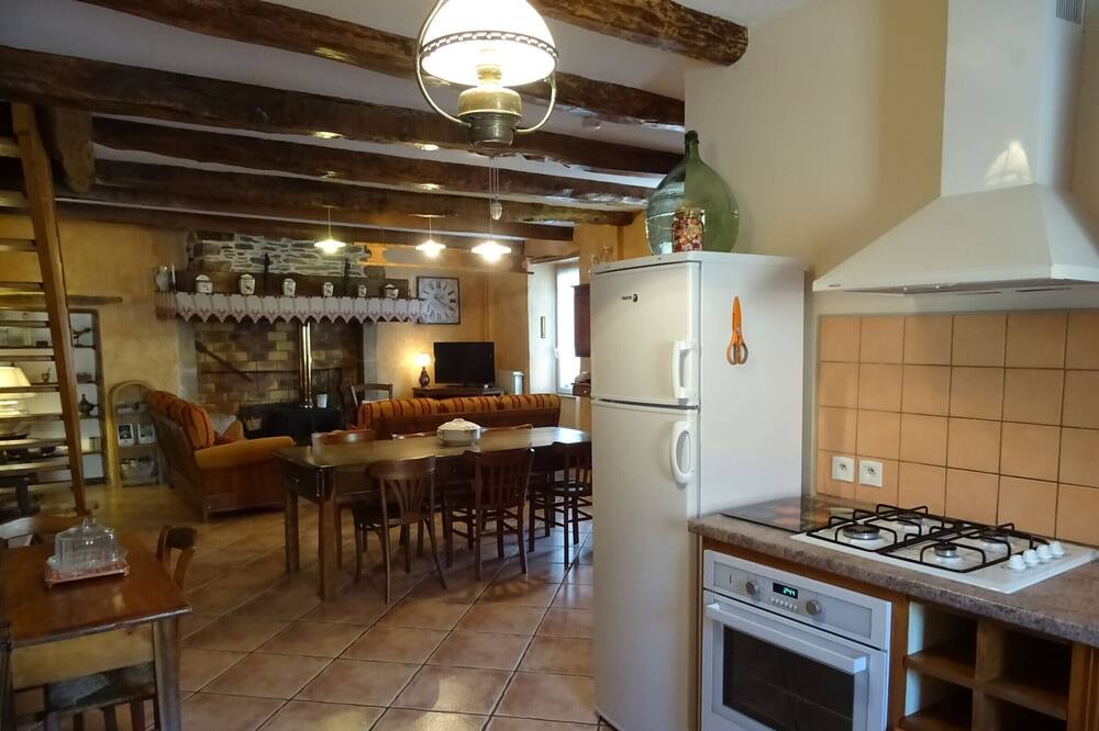 Photo of Kitchen in Castelnau-Pegayrols