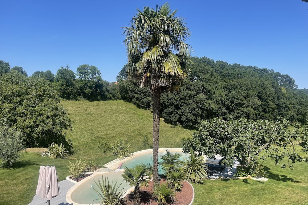 Photo of Outdoor in Villeneuve-Lecussan