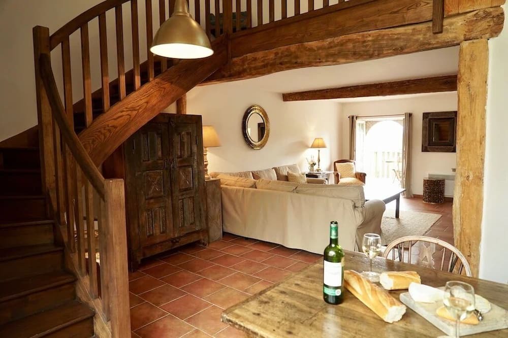 Photo of Livingroom in Beauville