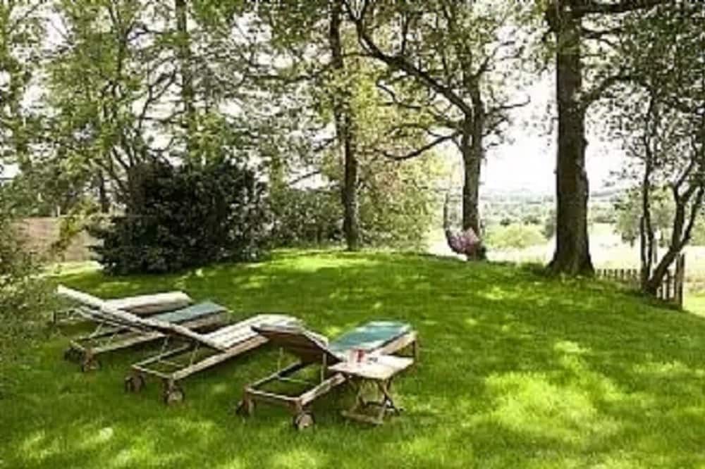 Photo of Outdoor in Beauville