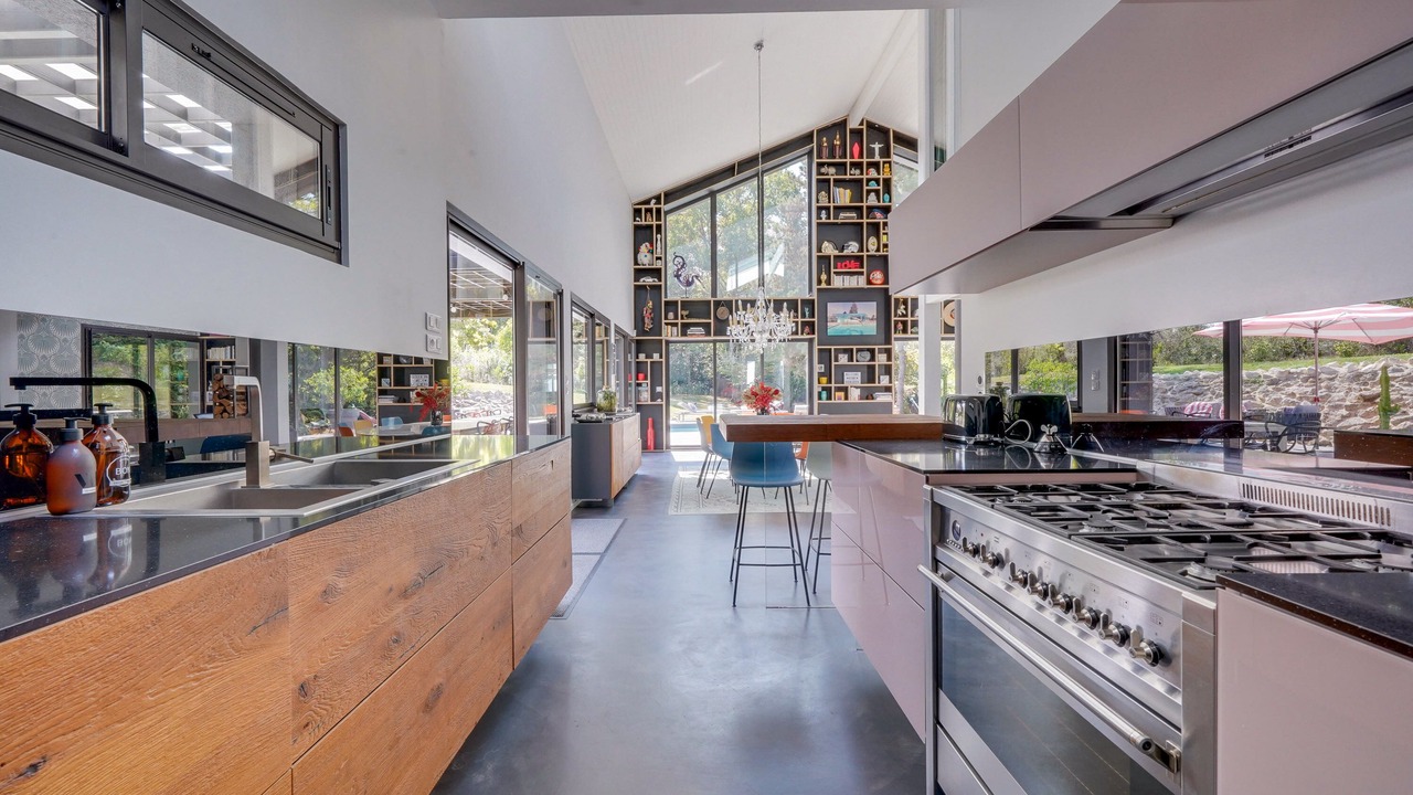 Photo of Kitchen in Sainte-Eulalie