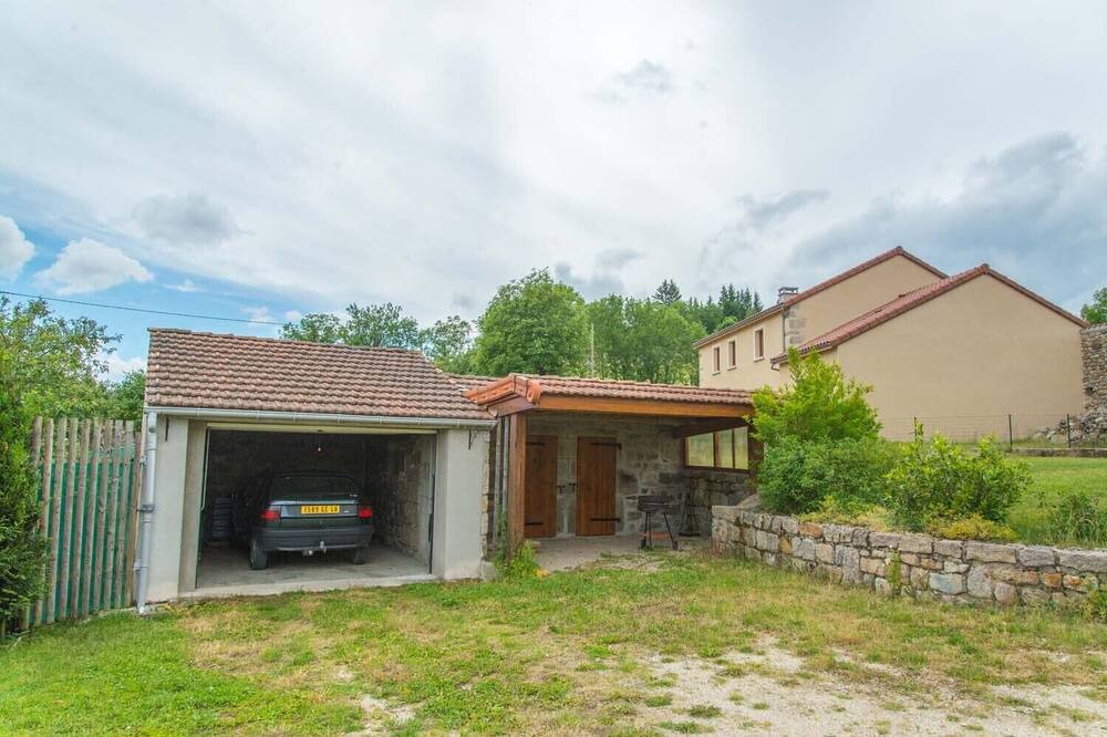 Photo of Outdoor in Le Malzieu-Ville