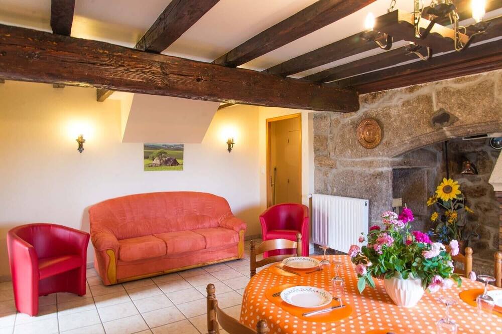 Photo of Livingroom in Le Malzieu-Ville