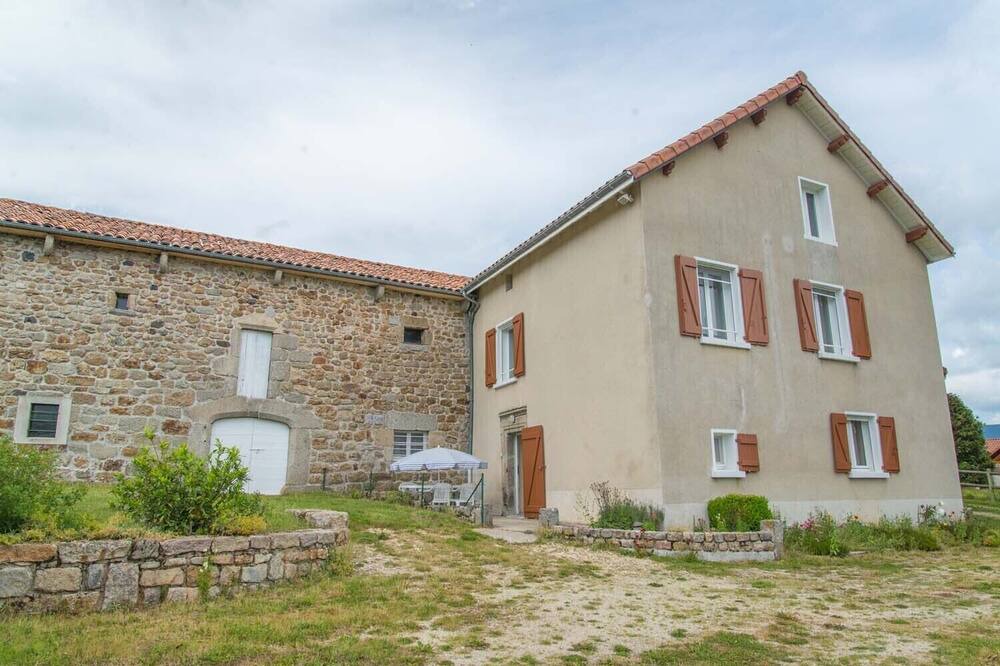 Photo of Outdoor in Le Malzieu-Ville