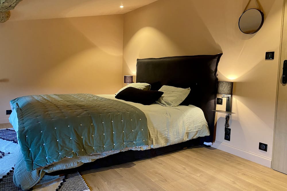 Photo of Bedroom in Gaillan-en-Medoc