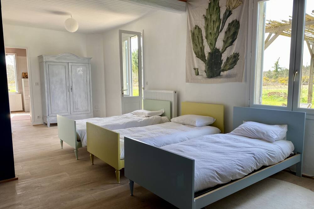 Photo of Bedroom in Gaillan-en-Medoc