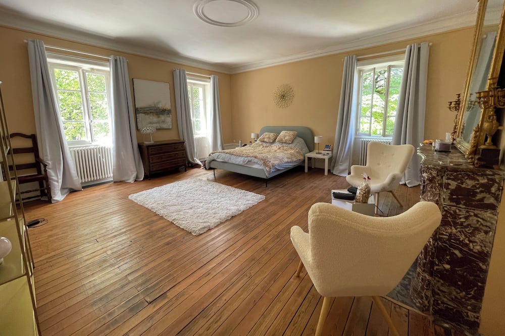 Photo of Bedroom in Rochemaure