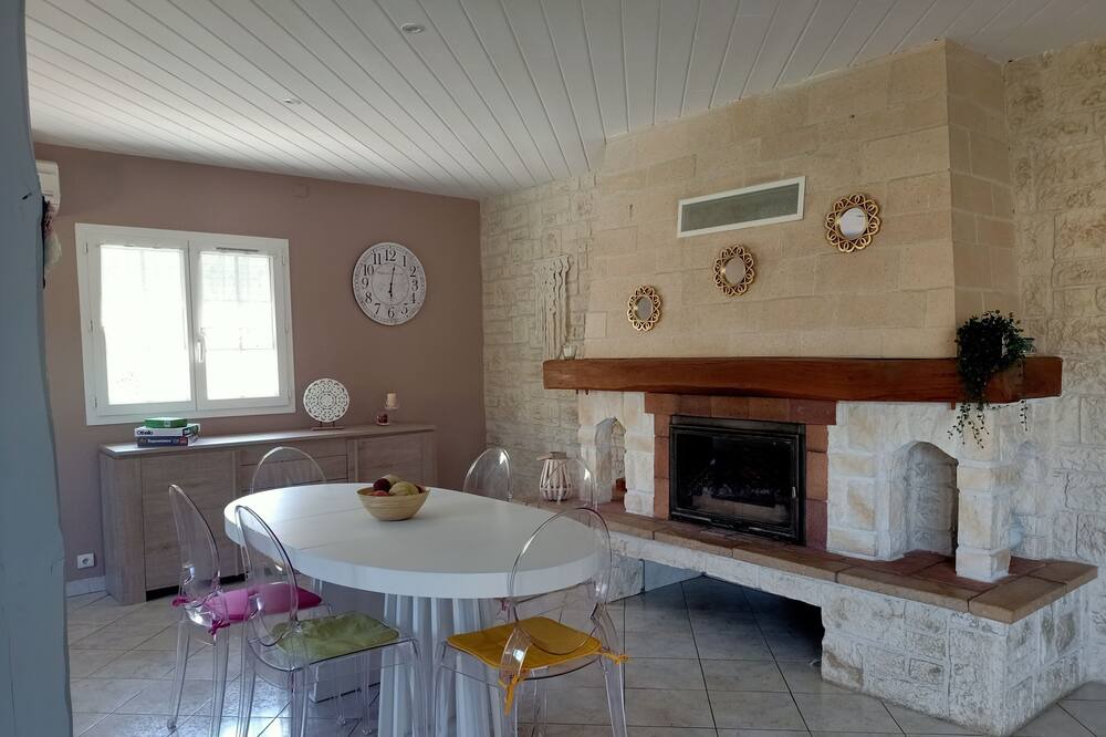 Photo of Livingroom in Aguessac