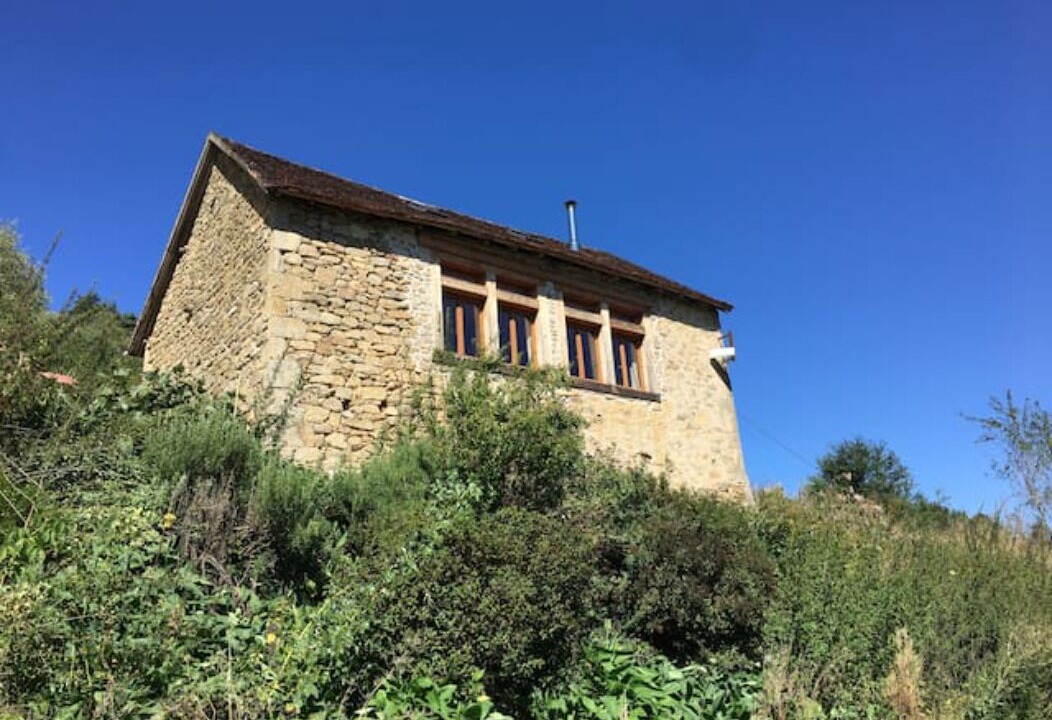 Photo of Buildings in Teyssieu