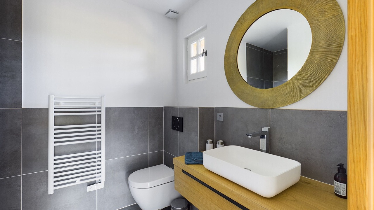 Photo of Bathroom in St.-Remy-de-Provence