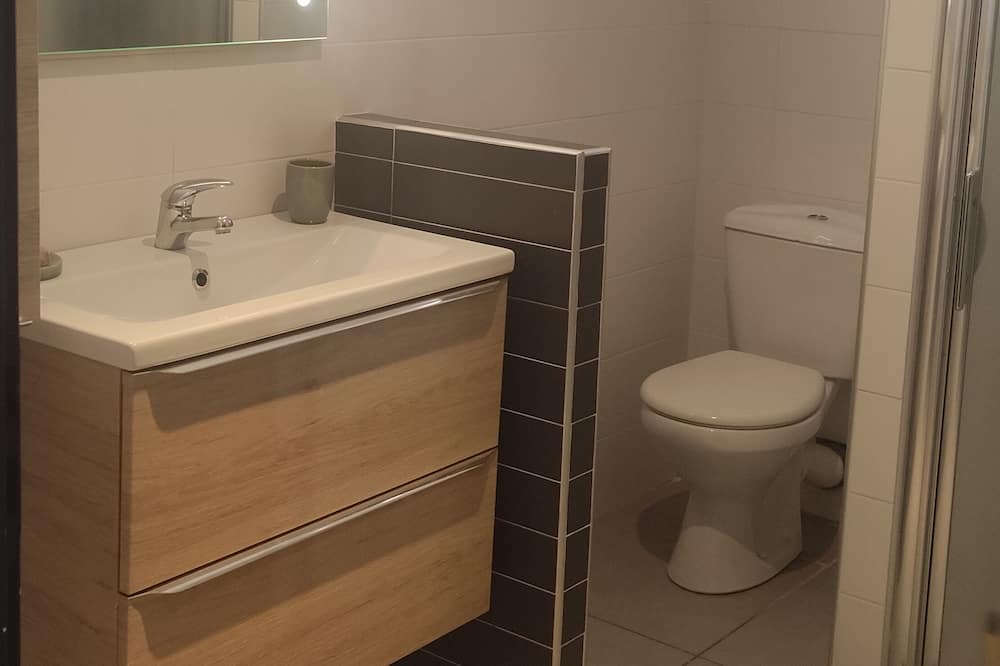 Photo of Bathroom in Pia
