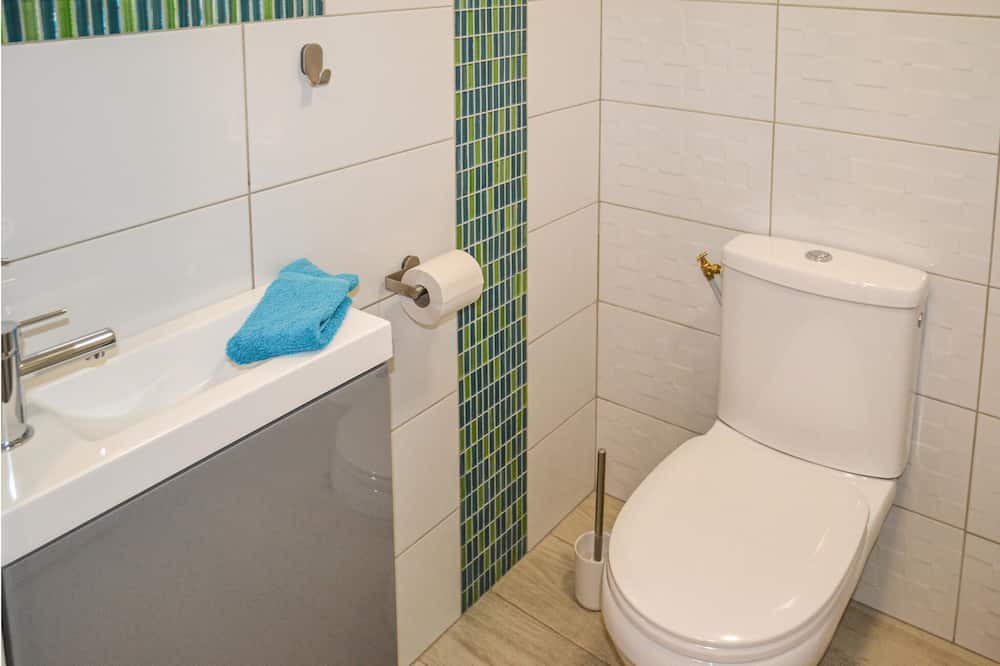 Photo of Bathroom in La Vacquerie-et-Saint-Martin-de-Castries