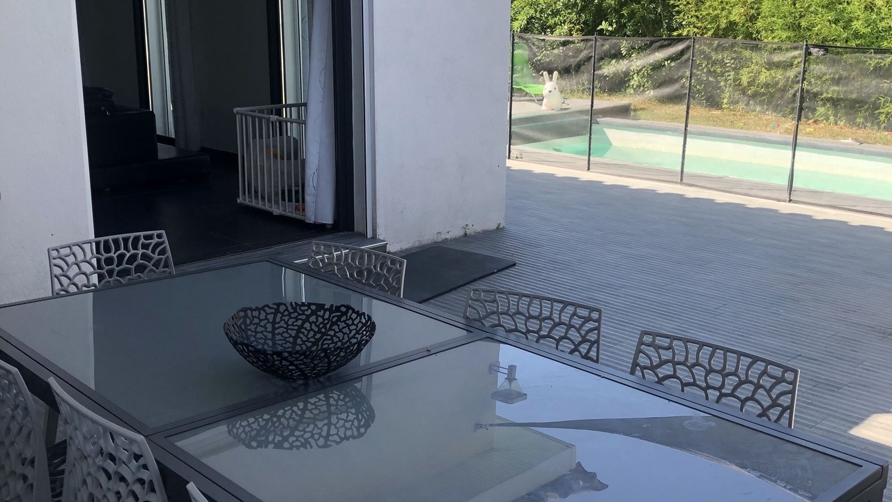 Photo of Outdoor in Aubord