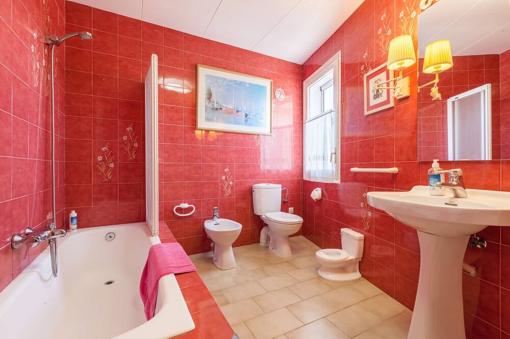 Photo of Bathroom in Capellades