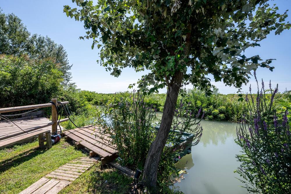 Photo of Outdoor in Vauvert