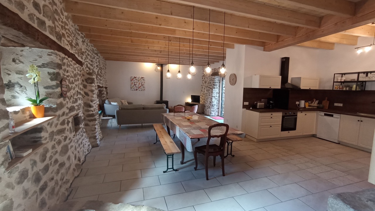 Photo of Livingroom in Saint-Cirgues