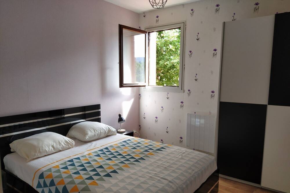 Photo of Bedroom in Millau