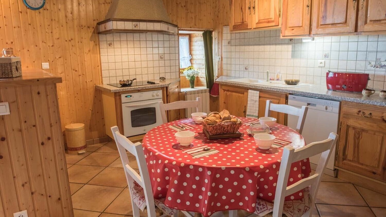Photo of Kitchen in Saint-Paul-le-Froid