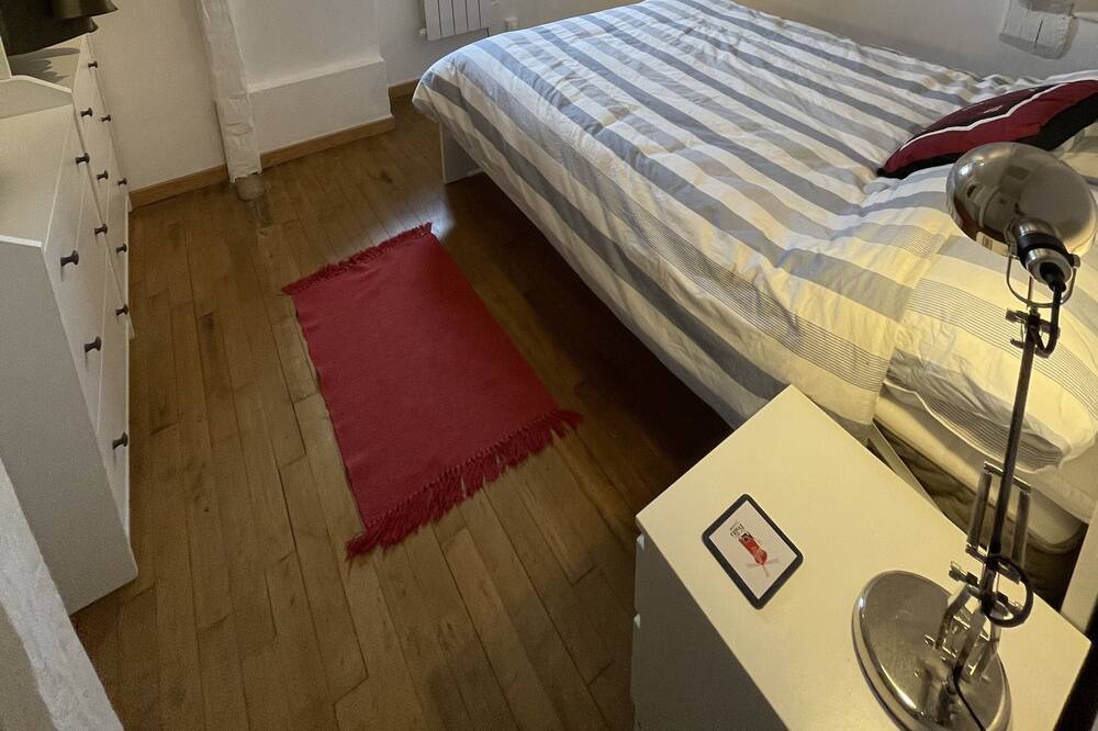 Photo of Bedroom in Saint-Saud-Lacoussiere