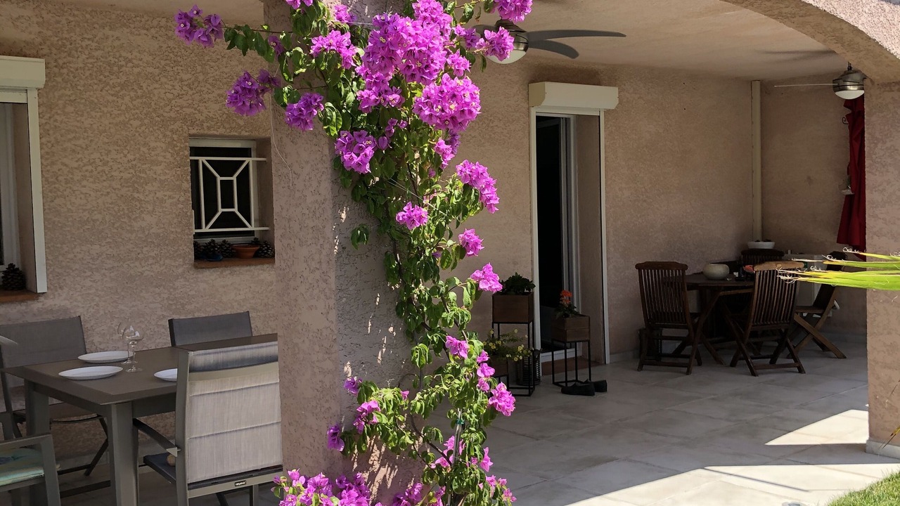 Photo of Outdoor in Aubord