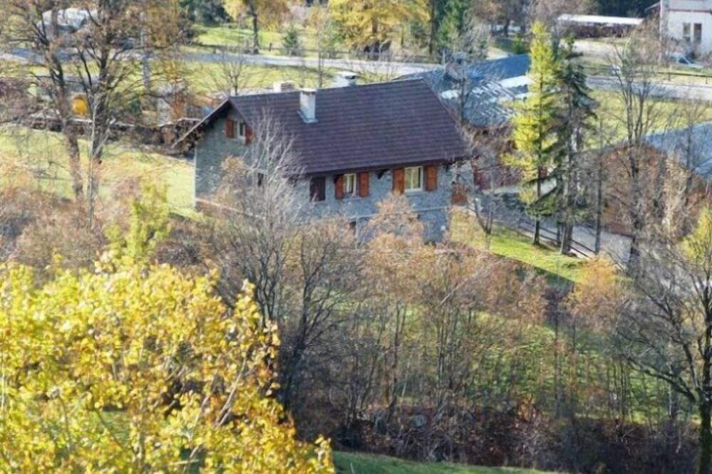 Photo of Outdoor in Nancroit