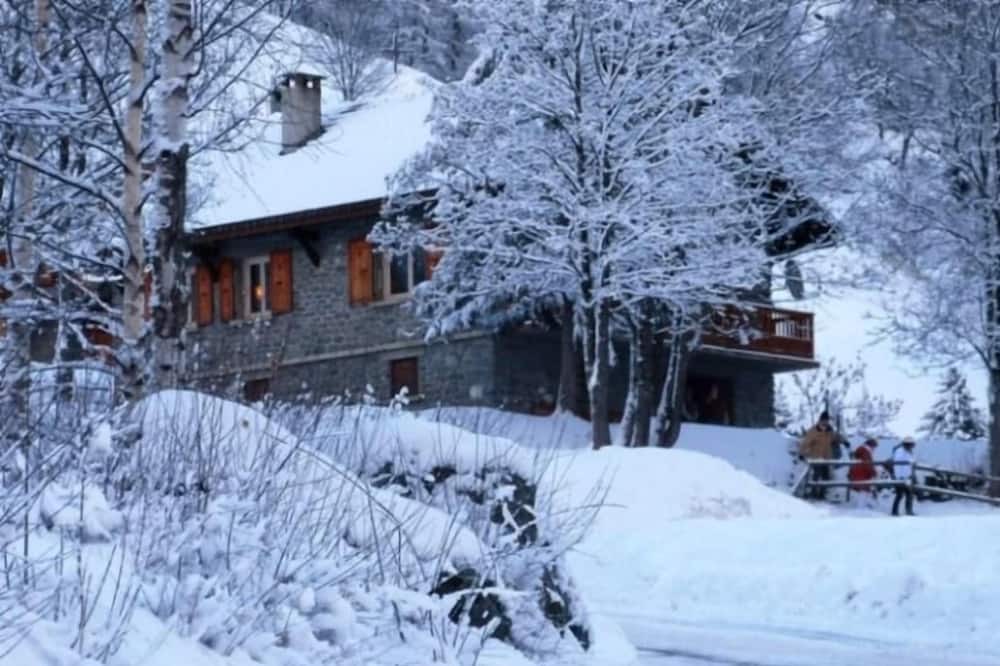 Photo of Outdoor in Nancroit