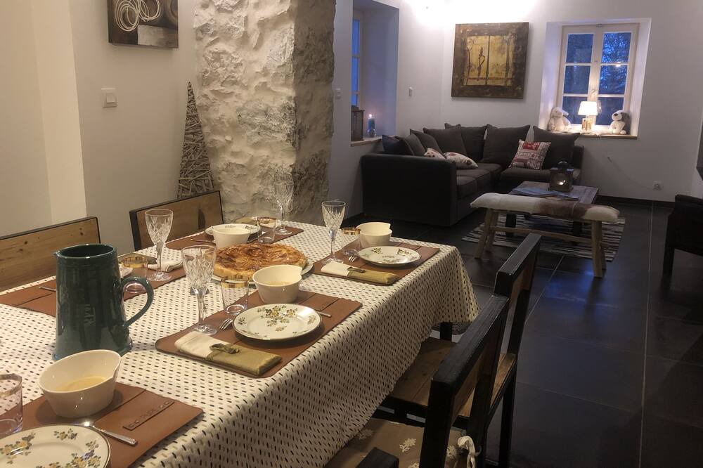 Photo of Kitchen in Viuz-la-Chiesaz