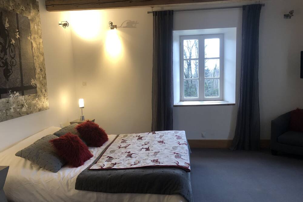 Photo of Bedroom in Viuz-la-Chiesaz