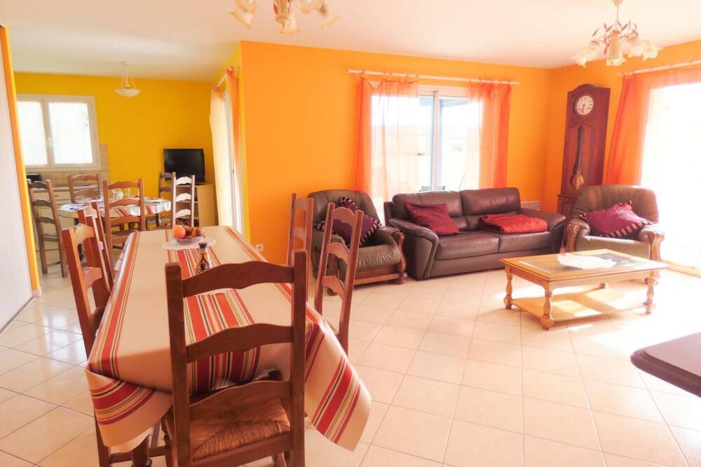 Photo of Livingroom in Saint-Jean-de-Marsacq