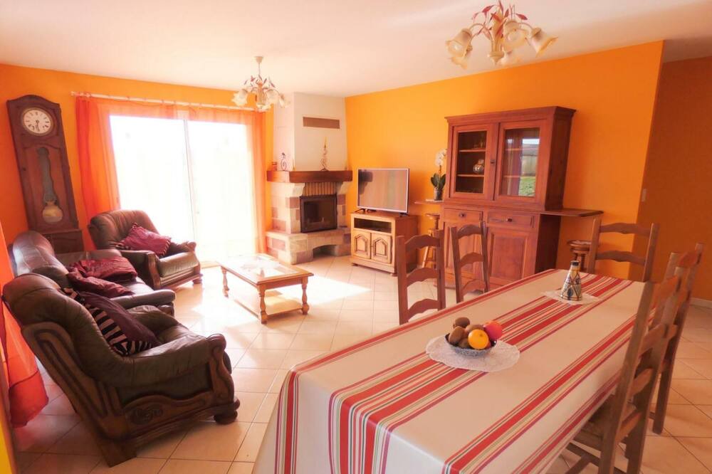 Photo of Livingroom in Saint-Jean-de-Marsacq