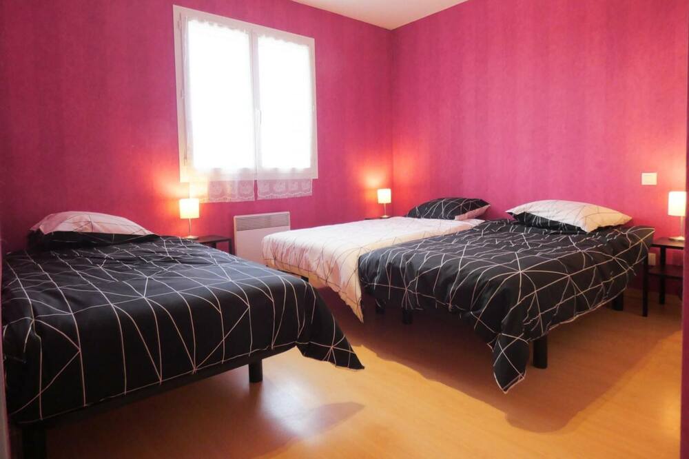 Photo of Bedroom in Saint-Jean-de-Marsacq