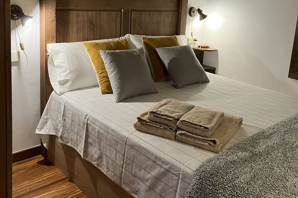 Photo of Bedroom in Vilallonga de Ter