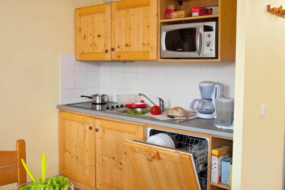 Photo of Kitchen in Saint-Jean-d'Arves