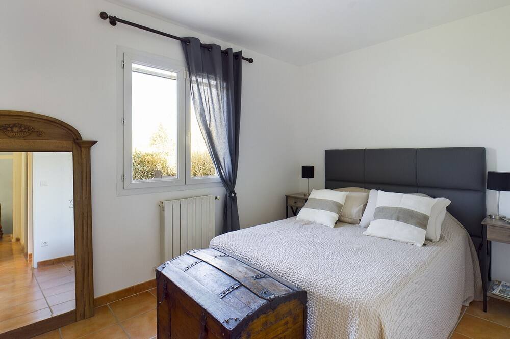 Photo of Bedroom in St.-Remy-de-Provence