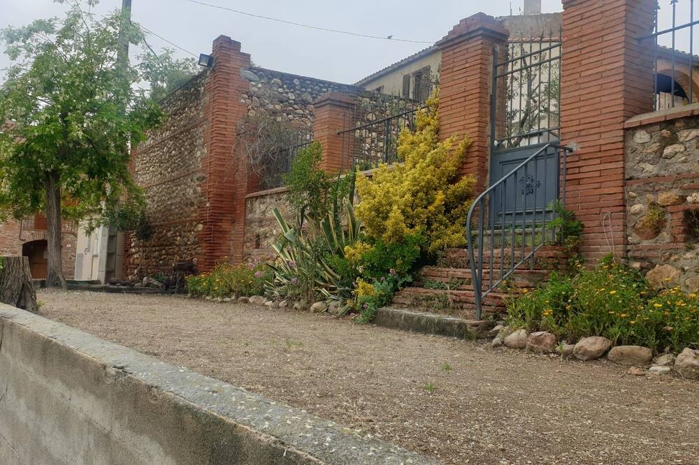 Photo of Outdoor in Nyls