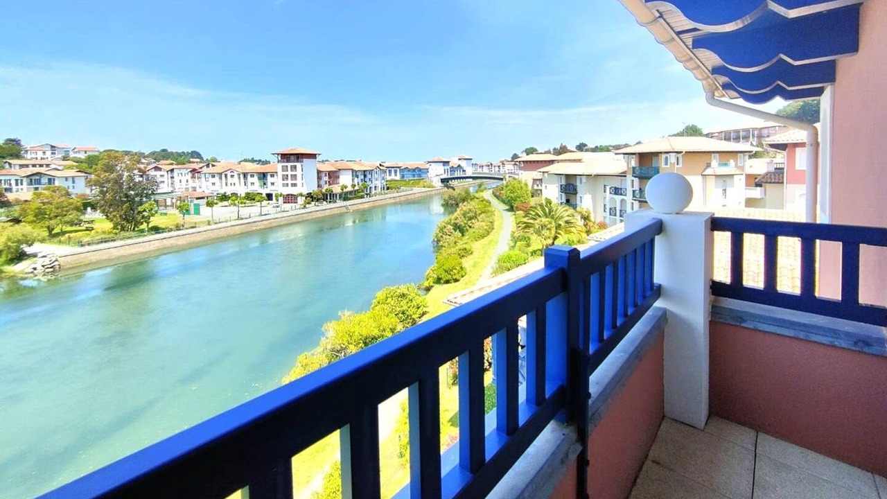 Photo of Outdoor in Behobie