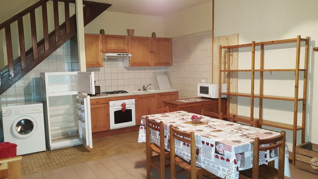 Photo of Kitchen in Saint-Colomban-des-Villards
