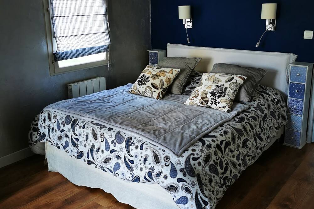 Photo of Bedroom in Lahonce
