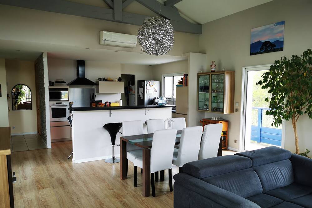 Photo of Livingroom in Lahonce